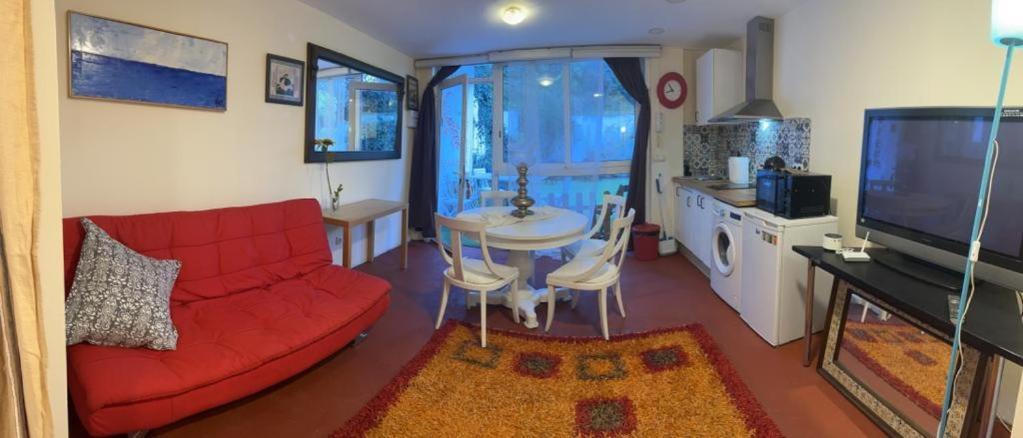 Apartamento Abierto Con Patio Matadepera Exteriör bild