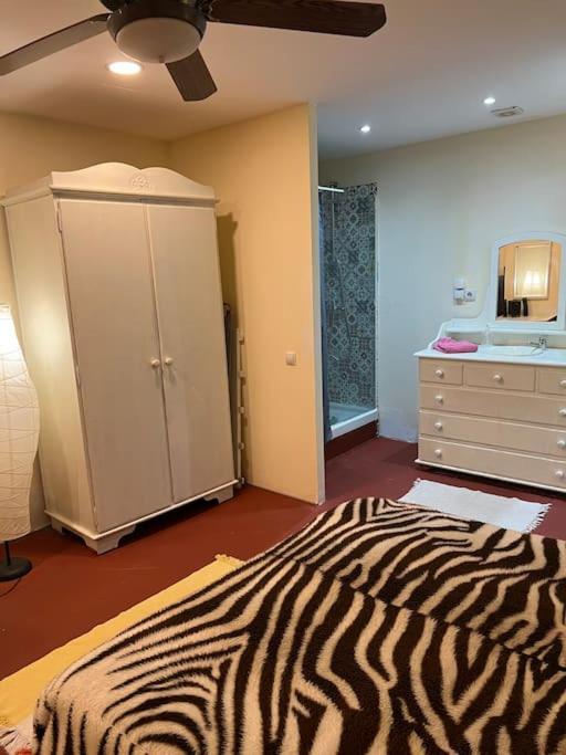 Apartamento Abierto Con Patio Matadepera Exteriör bild